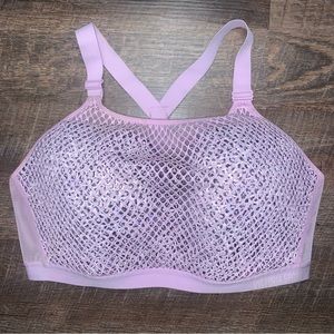 Victoria’s Secret Incredible Lightweight Max Mesh Sports Bra 38DDD (38F)